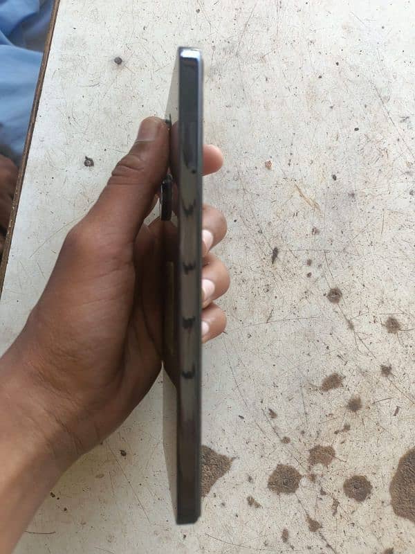 Tecno Camon 20 With Box and Charger 7