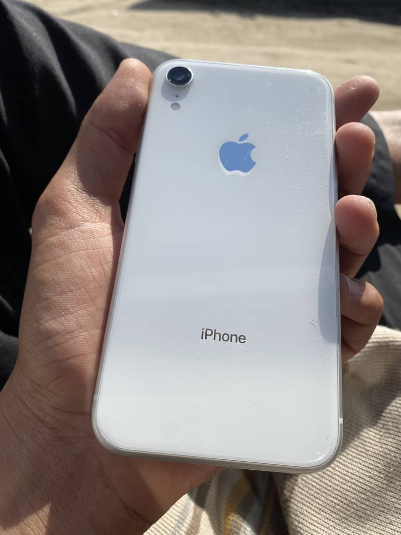 Apple iPhone XR 0