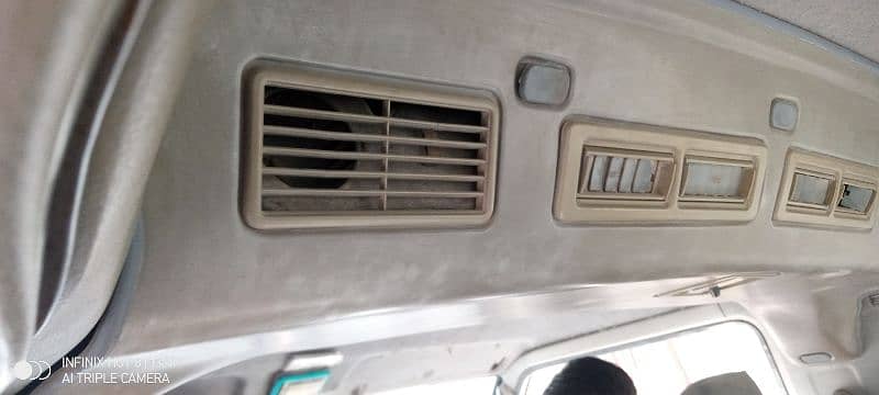 Mitsubishi L300 hiace for sale 7