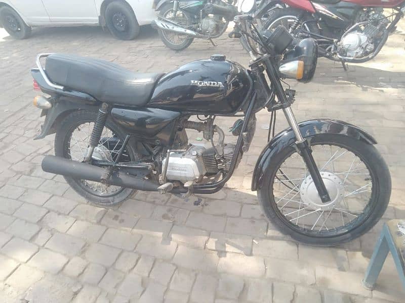 Honda CD 100 7