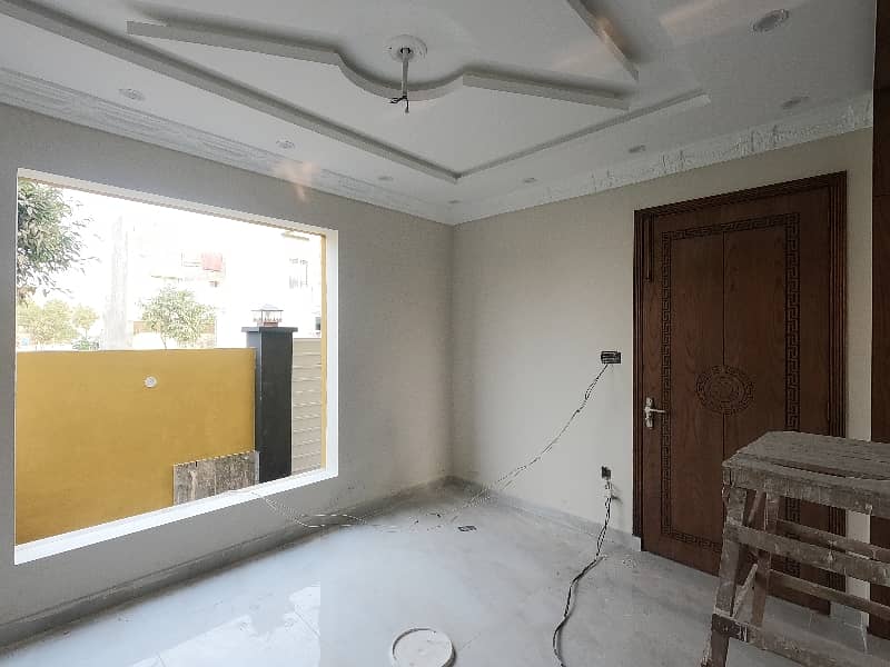 Prime Location House In Bahria Nasheman - Iris For Sale 5