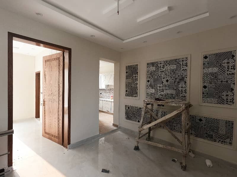 Prime Location House In Bahria Nasheman - Iris For Sale 14