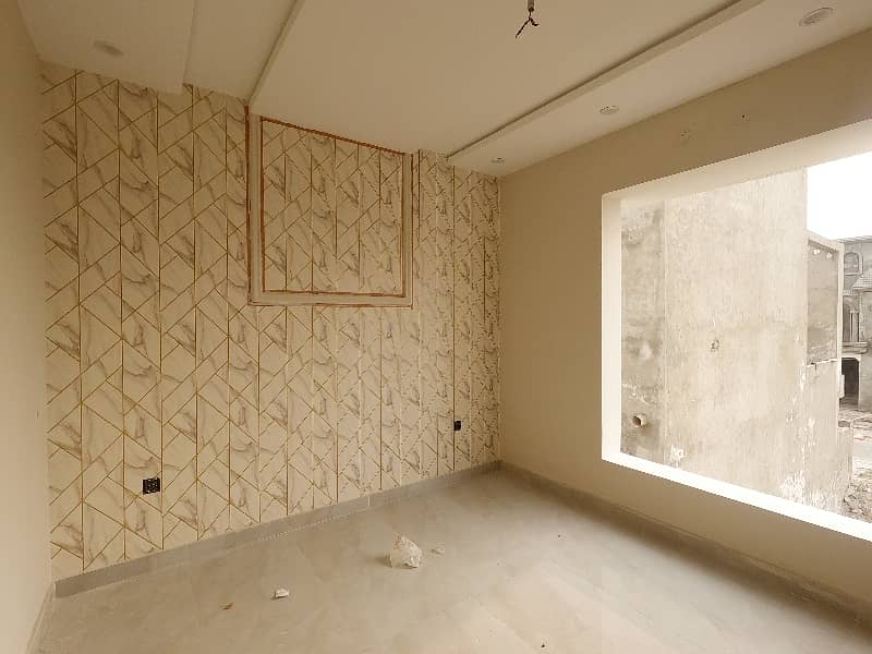 Prime Location House In Bahria Nasheman - Iris For Sale 20