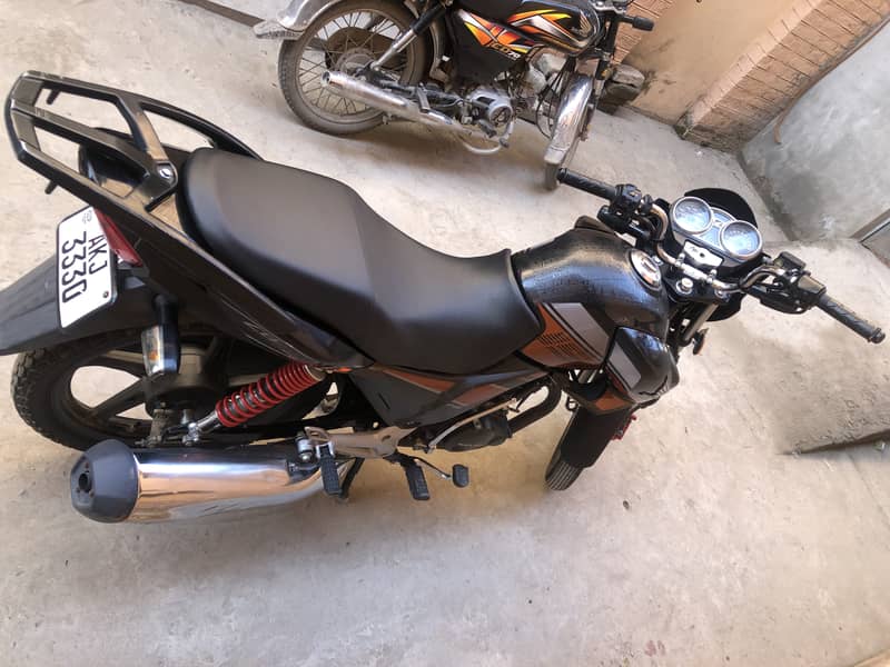 Honda CB 150F 2022 4