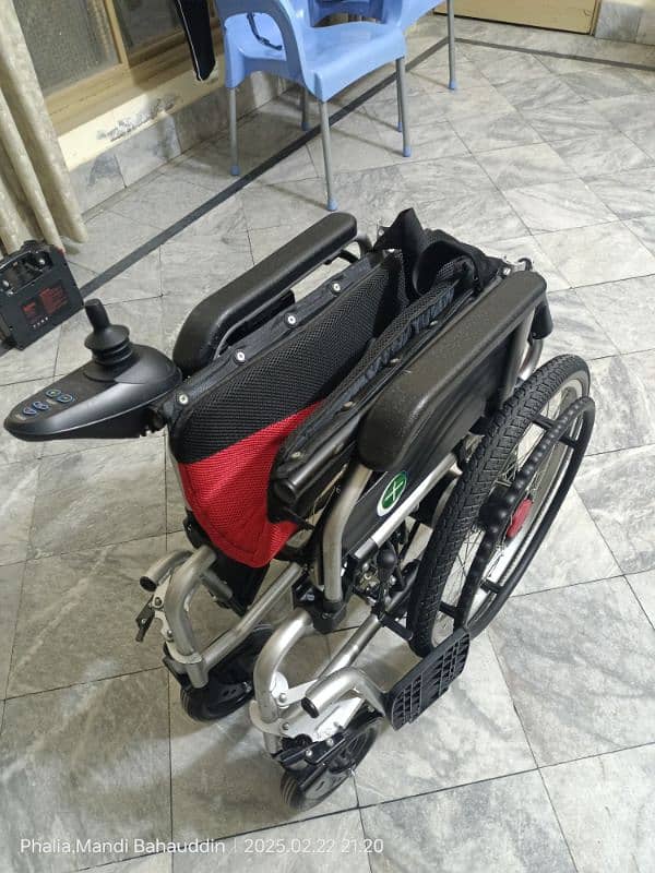 Electric wheelchair 4