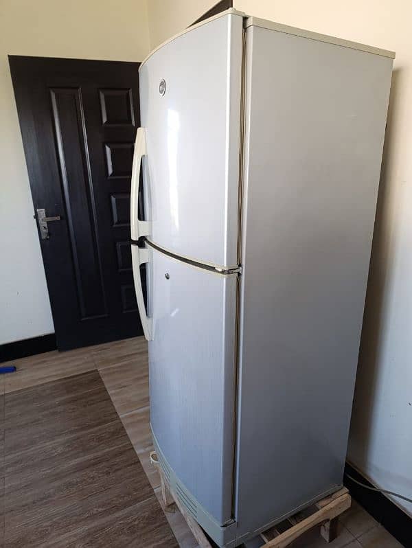 pel fridge refrigerator  2300 lush condition 2