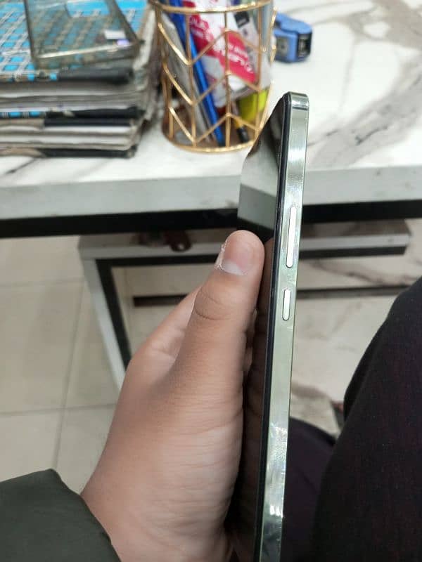 Vivo Y100 10/9 Condition 8/256 3