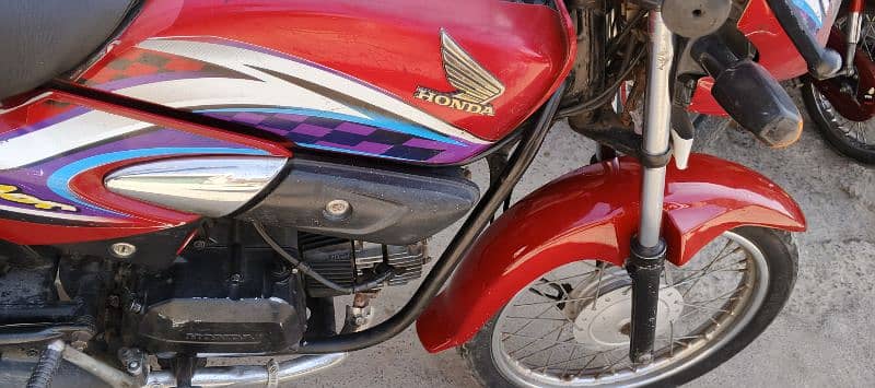 Honda pridor 100cc 10