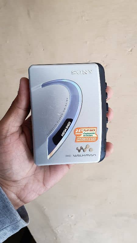 Sony Walkman Cassette Player 6