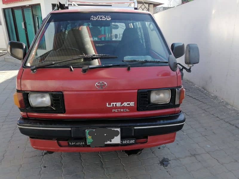 Toyota lite ace 0