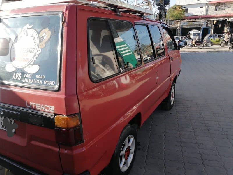 Toyota lite ace 5