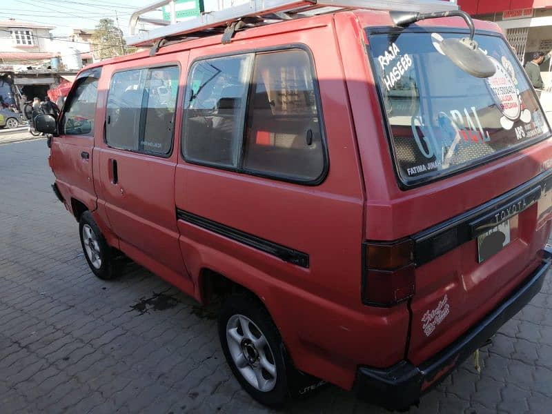 Toyota lite ace 6