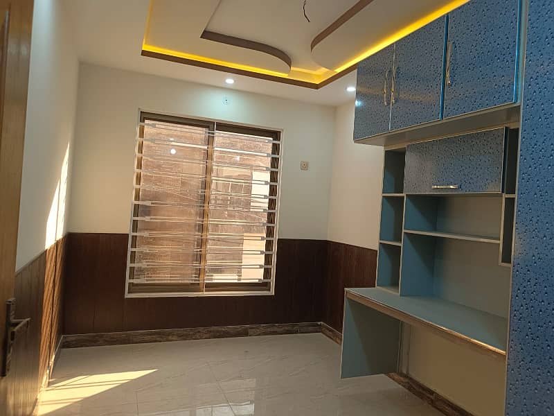 Urgent Sale 3 Marla Double Storey House In Khayaban E Naveed 5