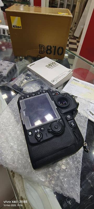 Nikon D810 New condition With Box 6