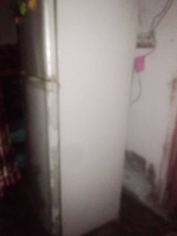 dawlance refrigerator for sell 7