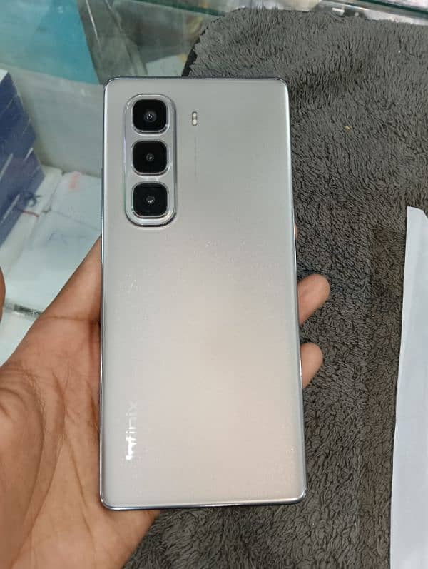 Infinix hot 50 pro + 10 by 10 conditione 3