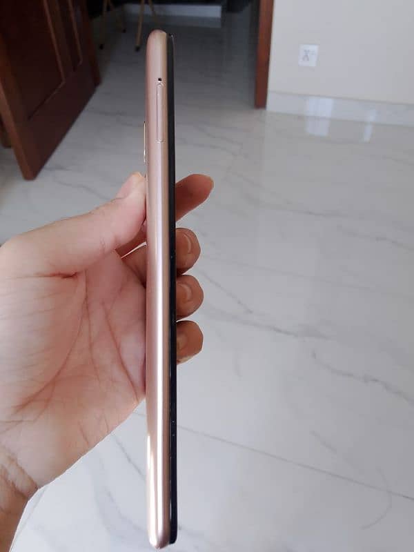 Vivo Y85 4 64 only phone 2