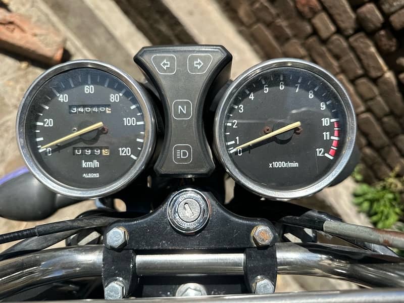 Suzuki GS 150 for Sale 8