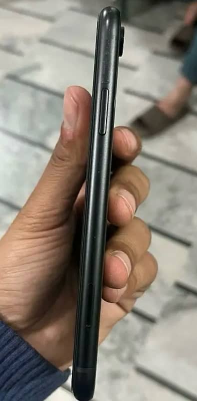 iphone xr 64gb condition 10/9 all ok no fault exchange possible 1