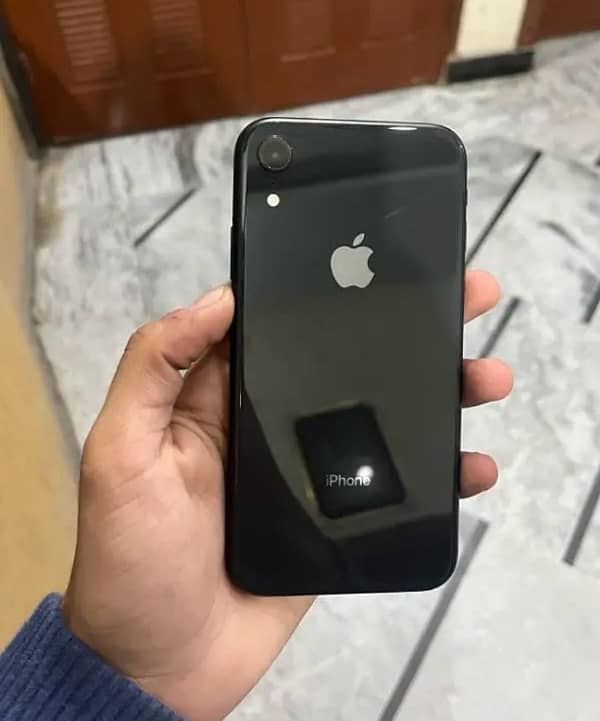 iphone xr 64gb condition 10/9 all ok no fault exchange possible 3