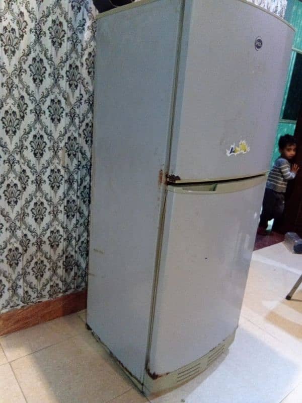 Pel Fridge urgent sale 2