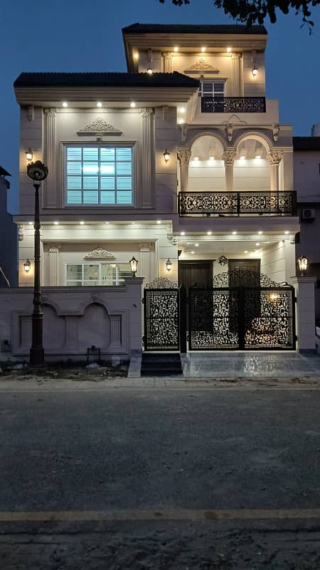 Spanish Designed 5 Marla House For Sale in  Dream Gardens  , Lahore 2