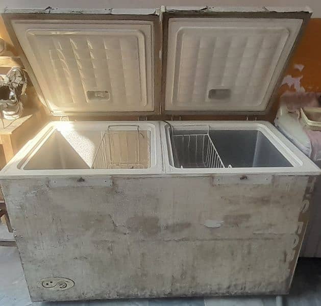 double door freezer full size 3