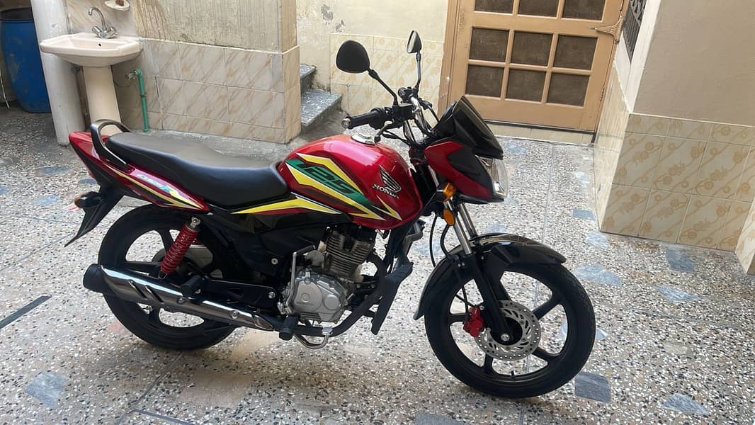 Honda CB 125F 2023 0