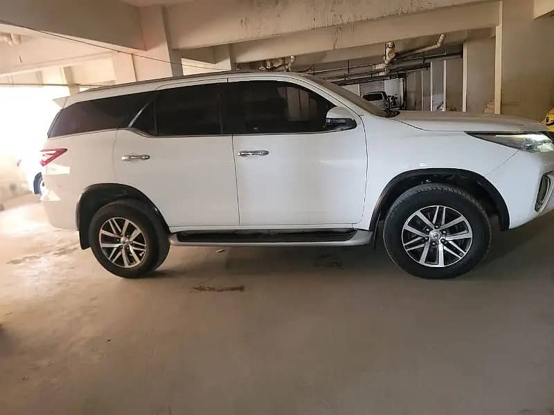 Toyota Fortuner Sigma 2018  Contact This Number (03473527491) 2