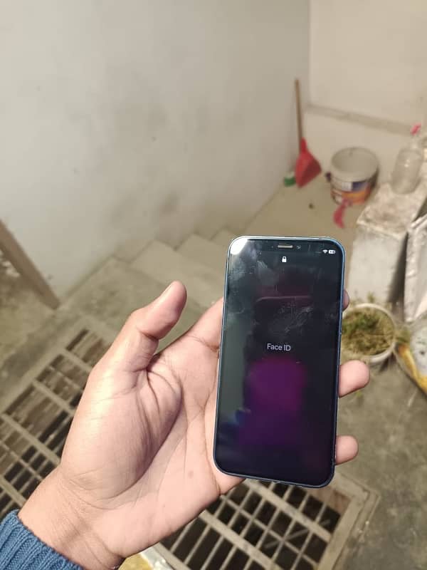 iPhone 12 mini 64 gb 3