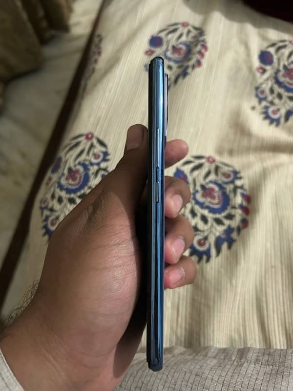 vivo 21e brand new kit with original charger urgent sell 1