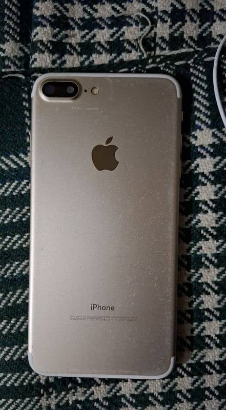 IPhone 7-Plus Golden Color 4