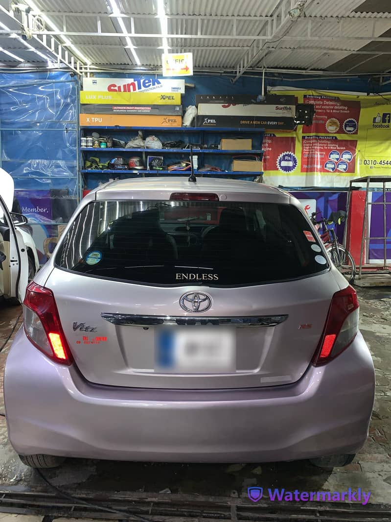 Toyota Vitz 2011 4