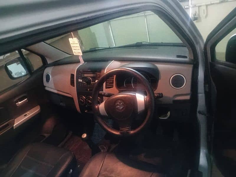 Suzuki Wagon R 2018 13