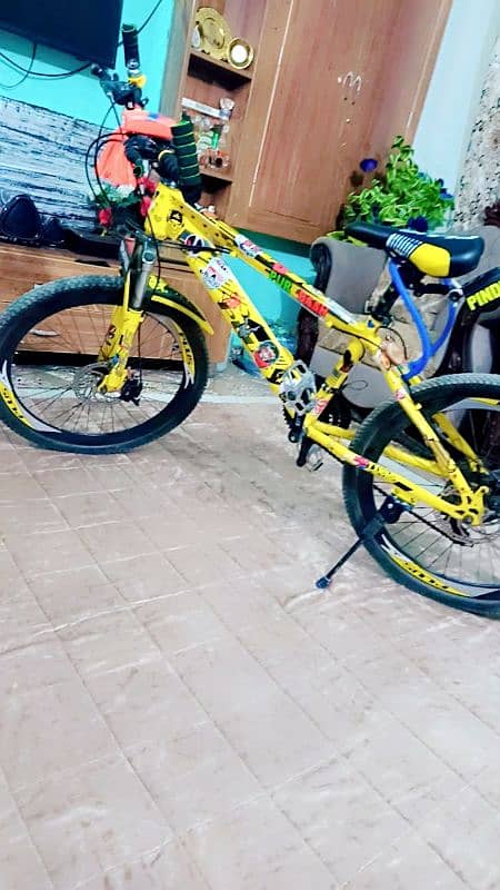 For Sale Mountain Bike | Bicycle | Gear Shift | Disc Brakes 2