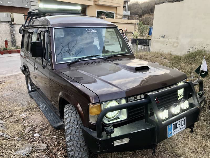 Mitsubishi Pajero 1990 0