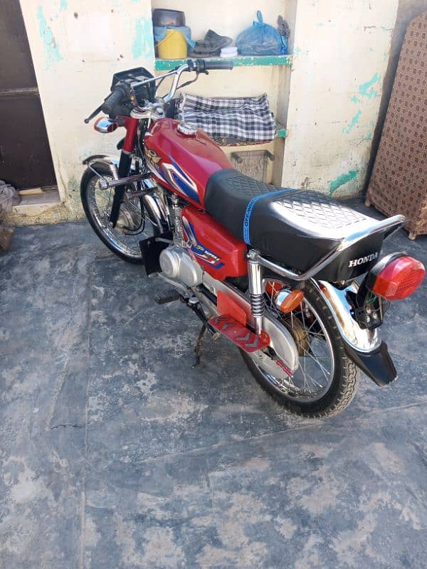 all ok road prince 125 , good condition red colour 1