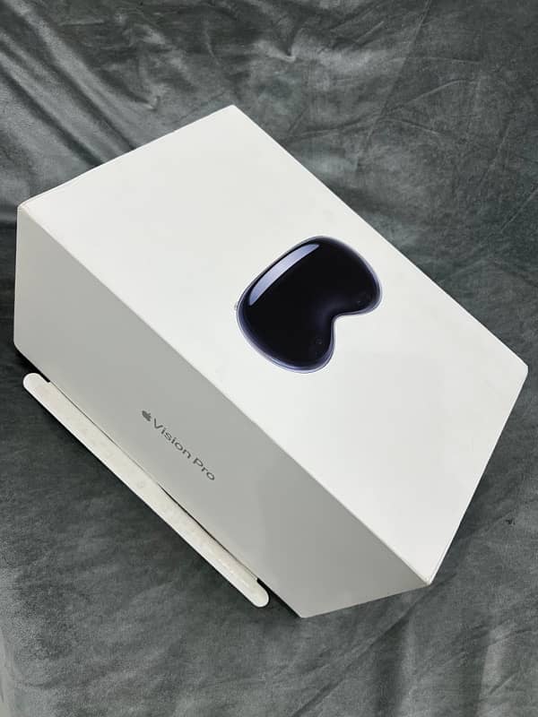 Apple Vision Pro 1TB 0