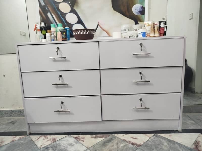 6 Drawer Dressing Table in White 0