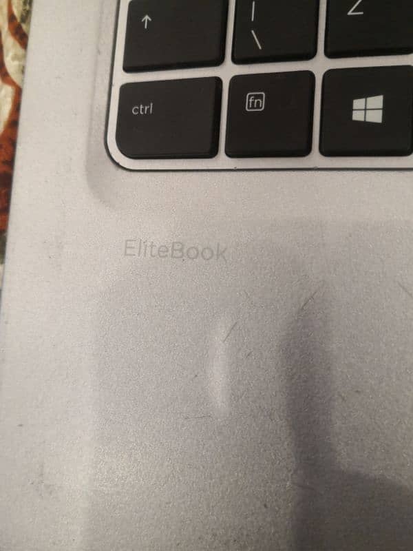 HP EliteBook 6