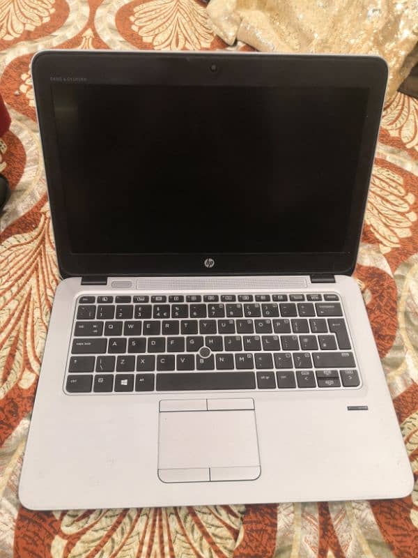 HP EliteBook 9