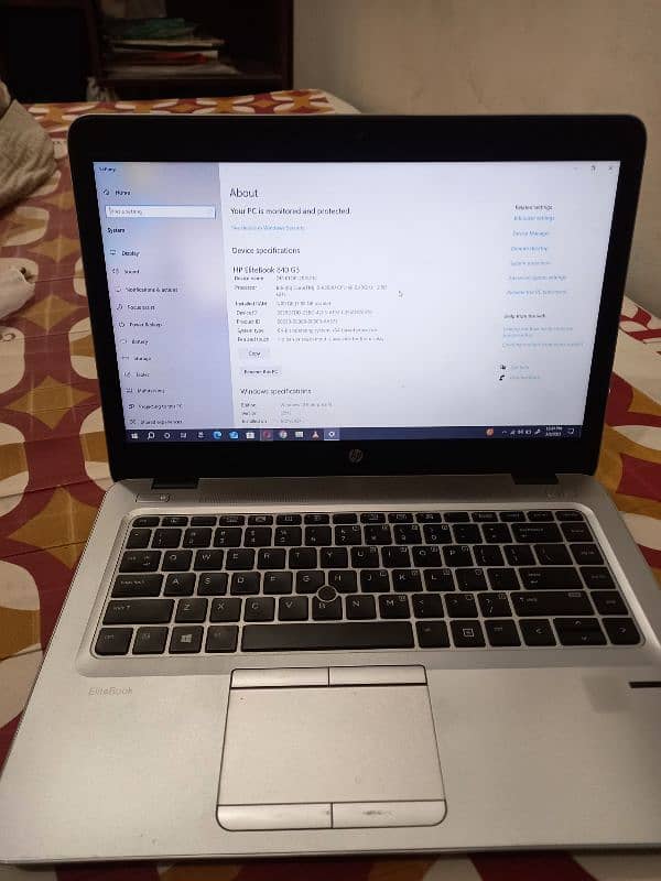 Hp elitebook 840 G3 i5 6th gen 1