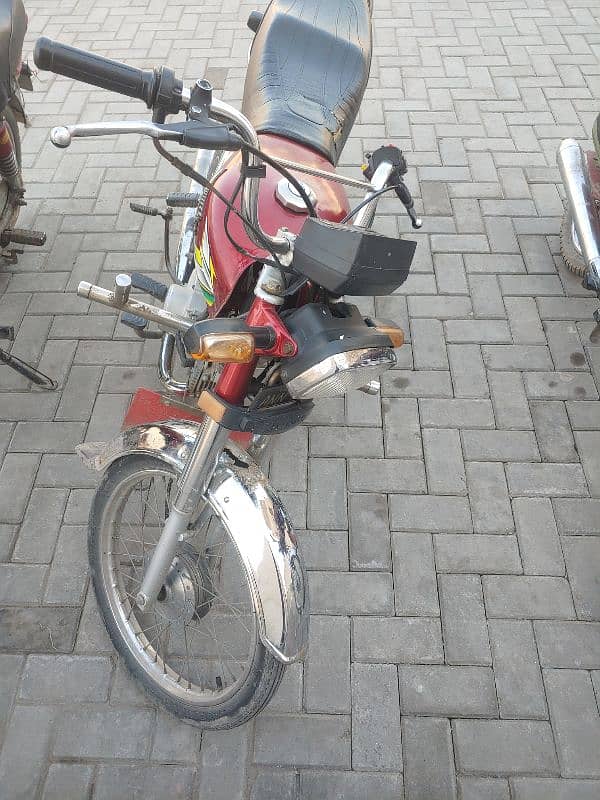 Honda Cd 70 2023 model. All ok registration All ok 11