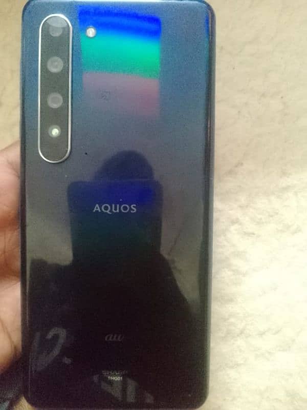 Aquos r5g 2