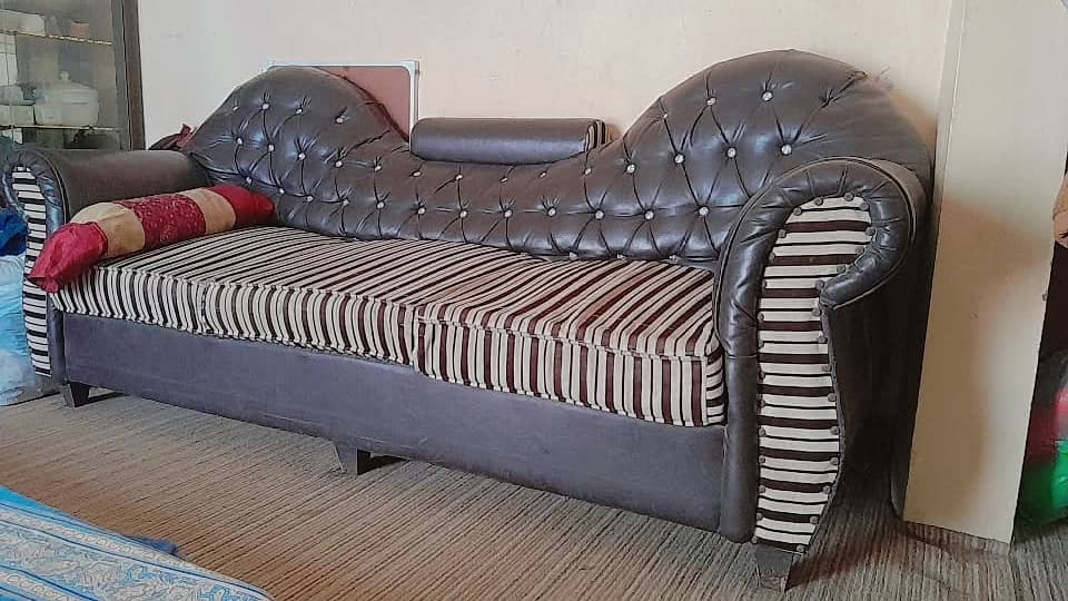 7 seaters King Size sofa set 1