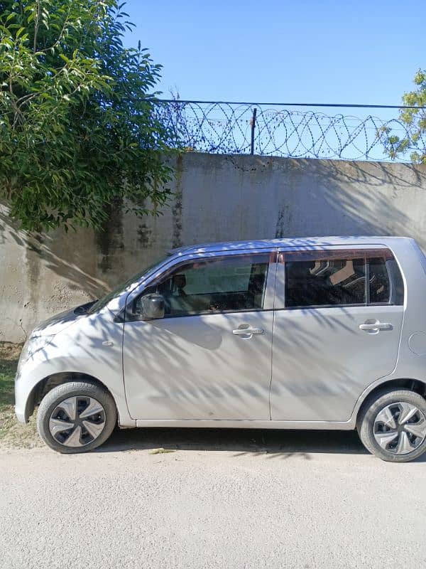 Suzuki Wagon R 2010 4