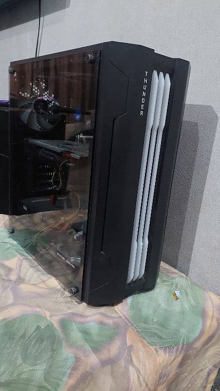 I am selling my gaming computer 1