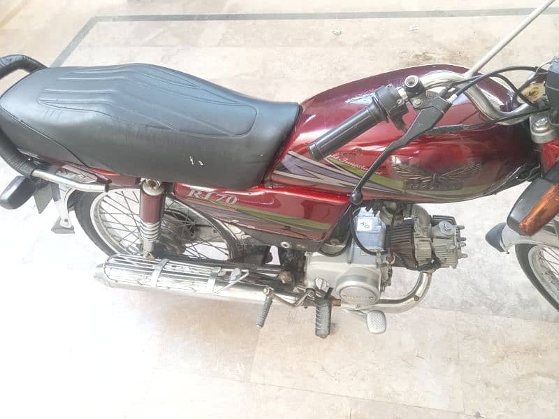 3086503011 Rohi bike 10 by 10 Lush condition File complete hai all ok 5