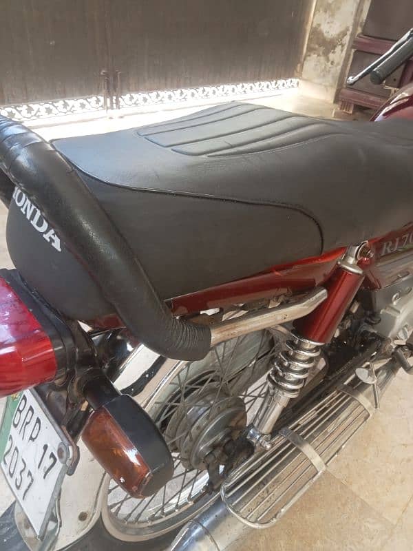 3086503011 Rohi bike 10 by 10 Lush condition File complete hai all ok 10