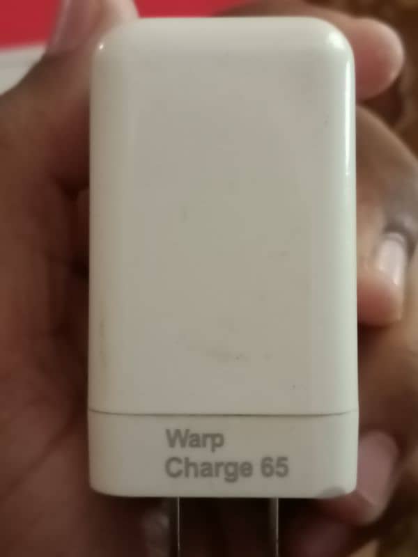 OnePlus Wrap Charger 65 Power Adapter 4